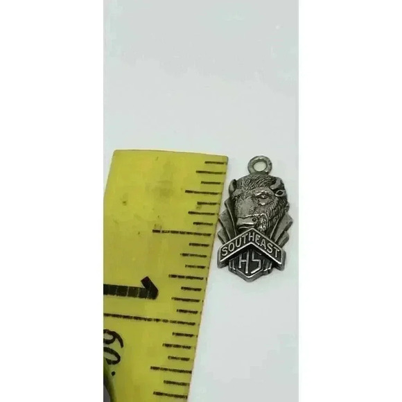 Vintage Charm 925 Sterling Silver Buffalo Head Southeast HS High School 3D - Picture 4 of 5